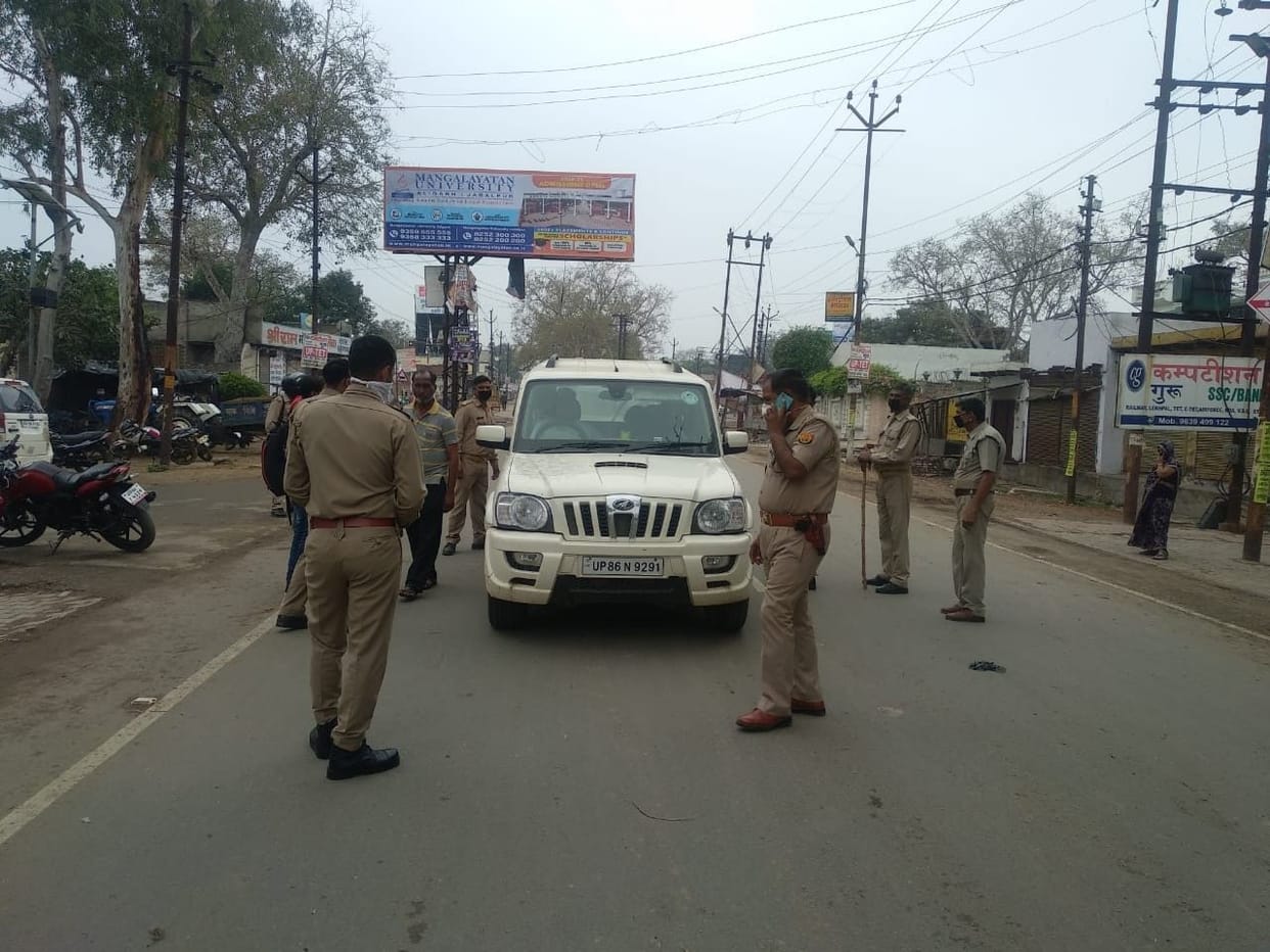 Hathras: Police administration becomes tough again due to lockdown
