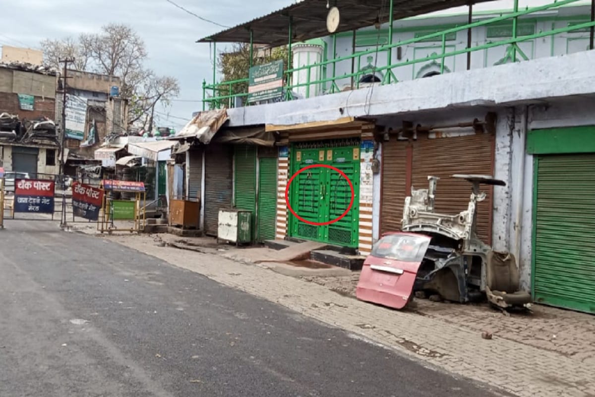 Lockdown Update News in Hindi, Mosques are closed in all districts of West Uttar Pradesh