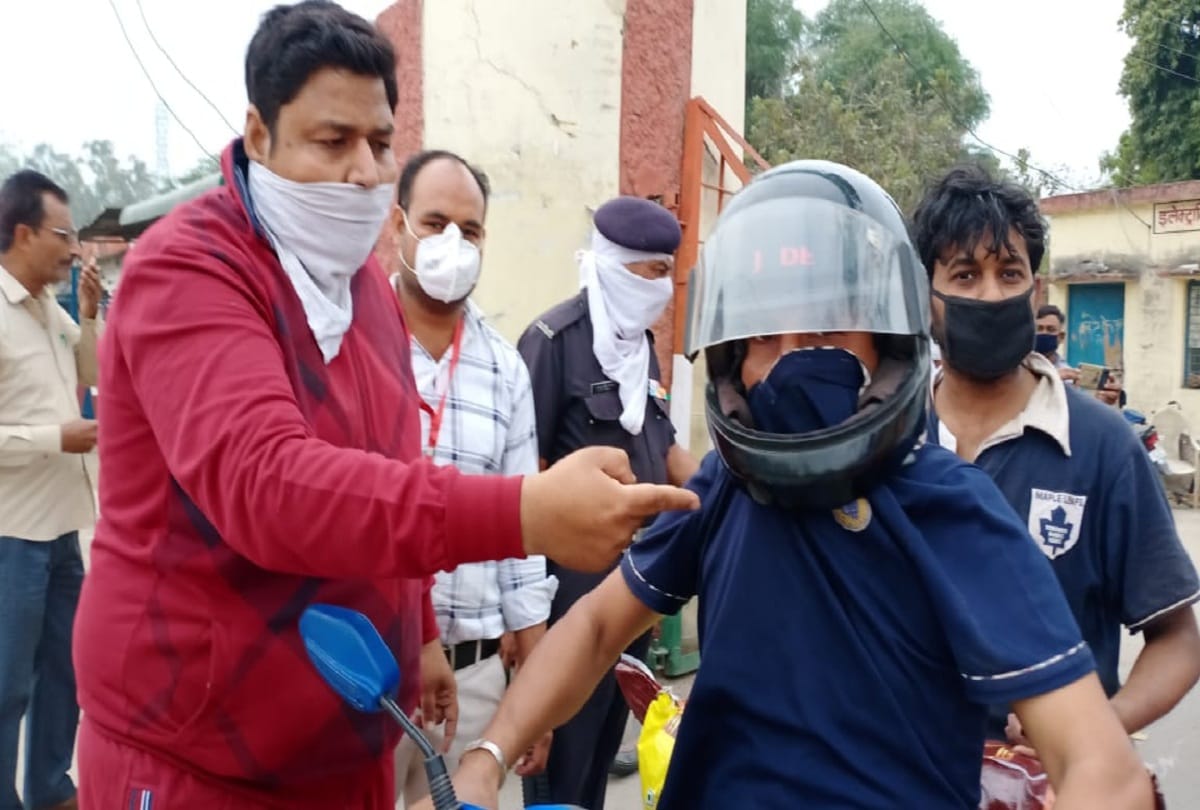 Silence on the roads on the third day of lockdown in Kanpur and surrounding districts