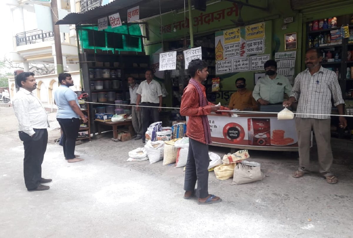 Silence on the roads on the third day of lockdown in Kanpur and surrounding districts