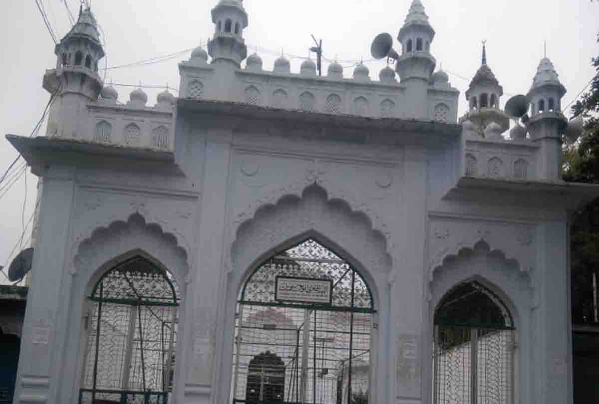 Report on 35 people who went for Namaz