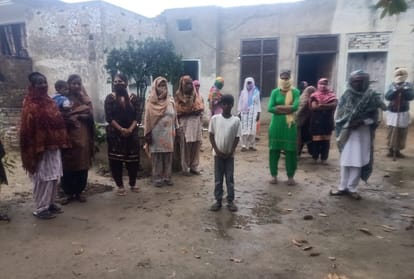 Punjab Police distributes free food to needy during lockdown in state
