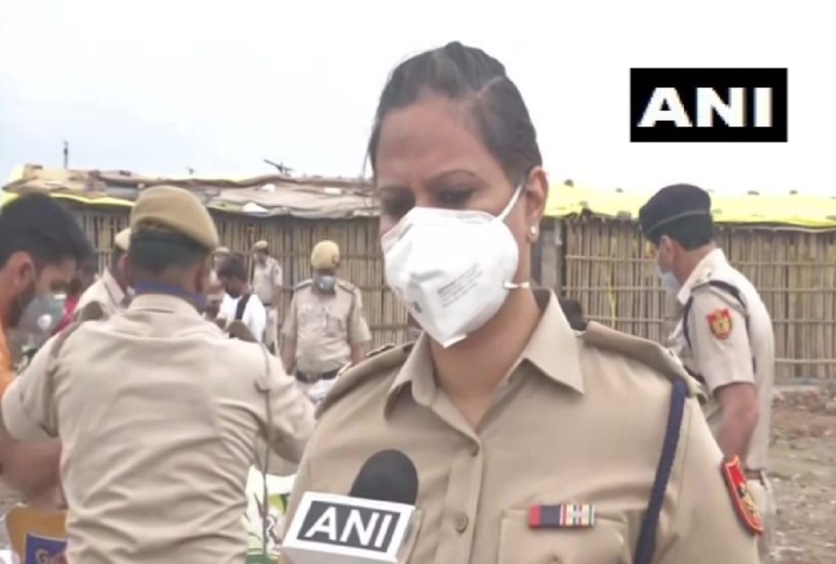 DCP North West Vijayanta Arya & her team helping Pak refugees in lockdown