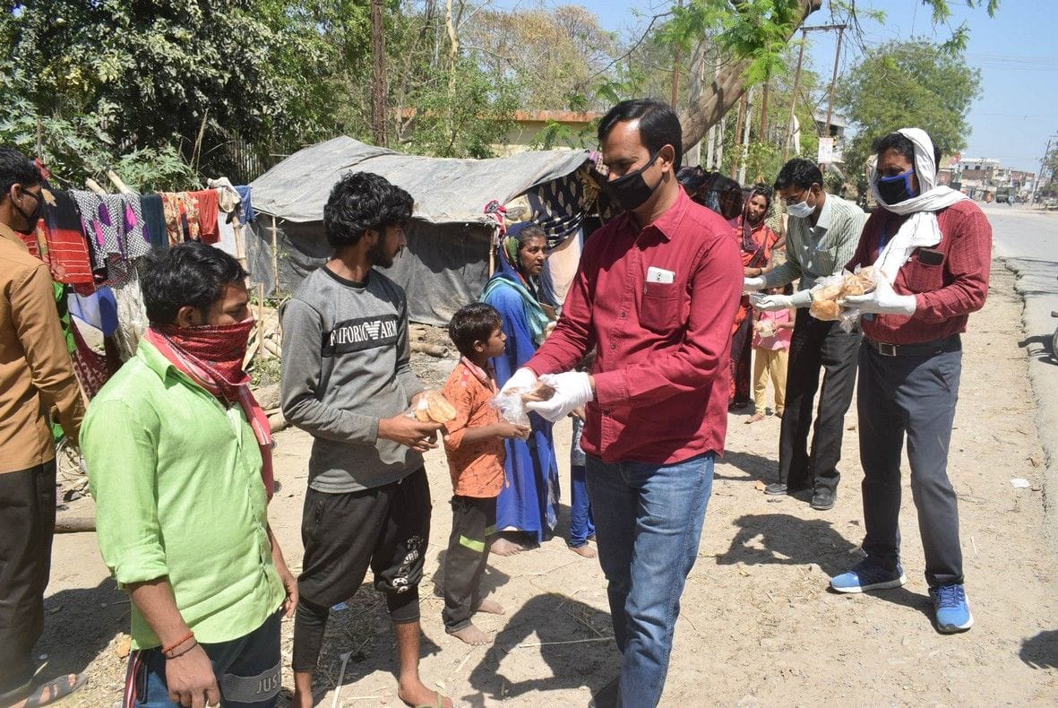 people helping poors in jaunpur