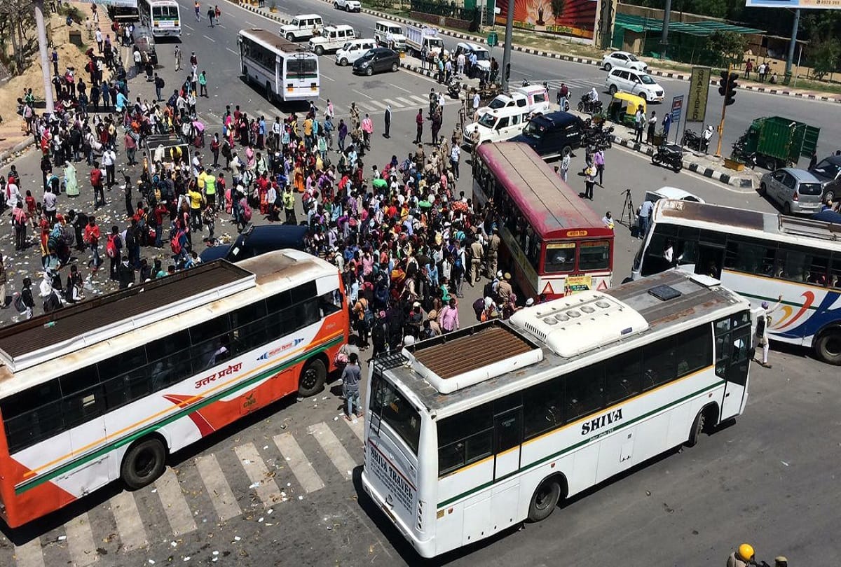 Coronavirus lockdown in india fourth day people leaving delhi ncr for their home towns police stopping thousands on roads