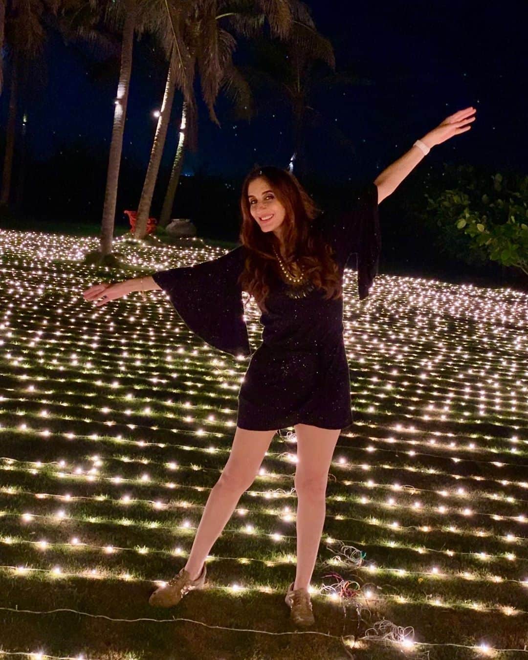 hrithik roshan ex wife Sussanne Khan sister farah khan coronavirus test negative