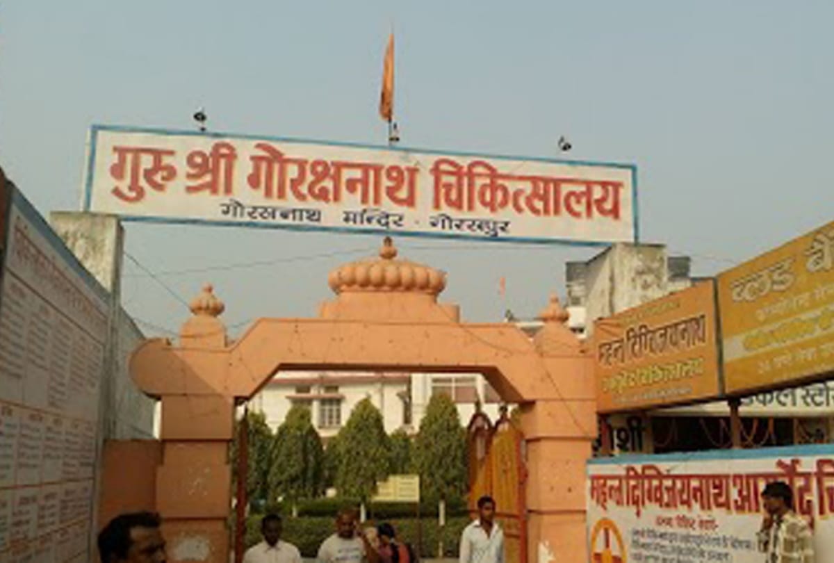 Corona warriors doing hard work CM Yogi Adityanath college  during lockdown in gorakhpur