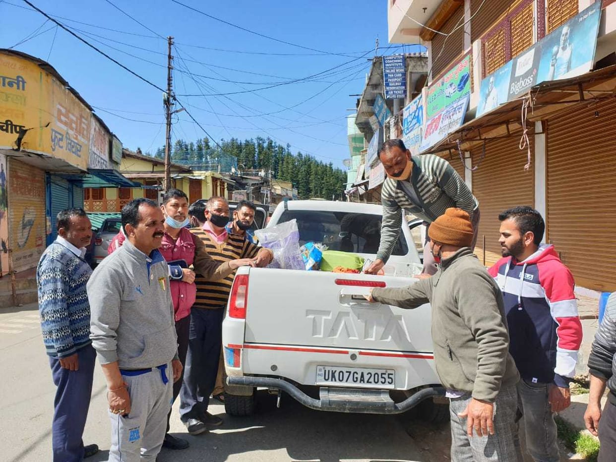 Provided food to more than 500 laborers trapped in the ghat