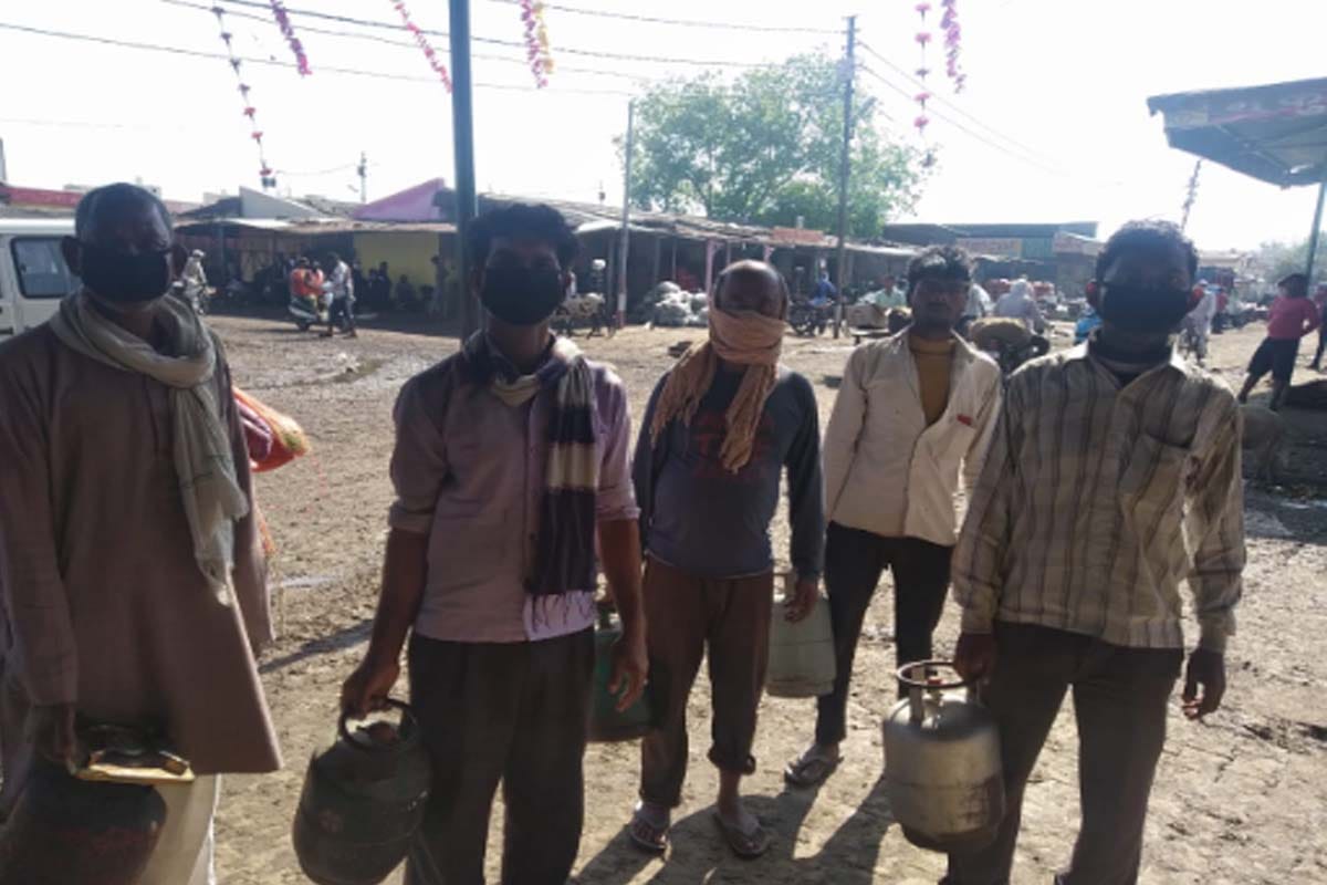 Lockdown Update News in Hindi: day four in western UP, home delivery plan fails on the firstDay
