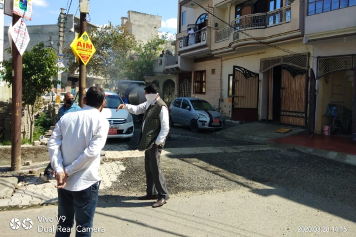coronavirus in Meerut latest news : man attended wedding and pay namaz before he found corona positive