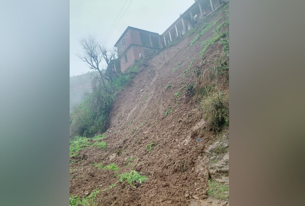 Two killed in Heavy rain and landslide in Kinnaur Chamba Himachal Pradesh