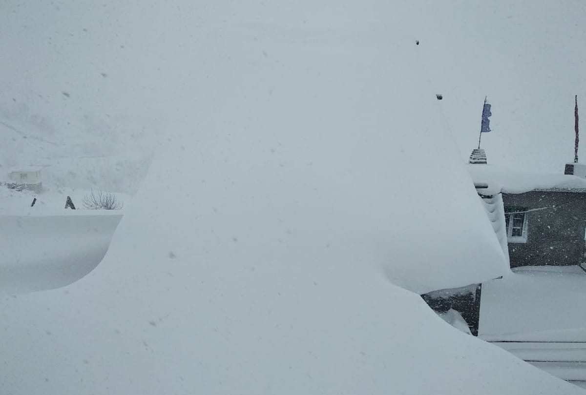 fresh snofall in Rohtang Lahaul Spiti Kullu Chamba in Himachal Pradesh