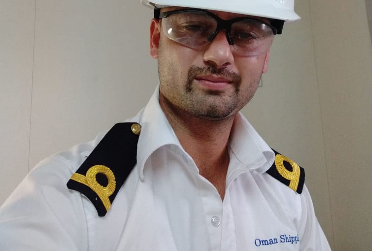 Navy officer Aditya will help after home quarantine in Kullu in Himachal Pradesh