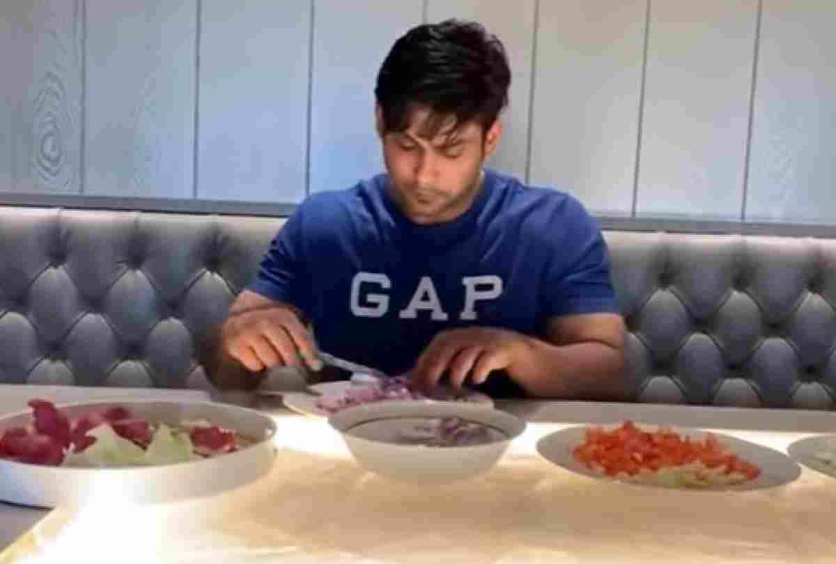 bigg boss 13 winner sidharth shukla lockdown days doing household work video