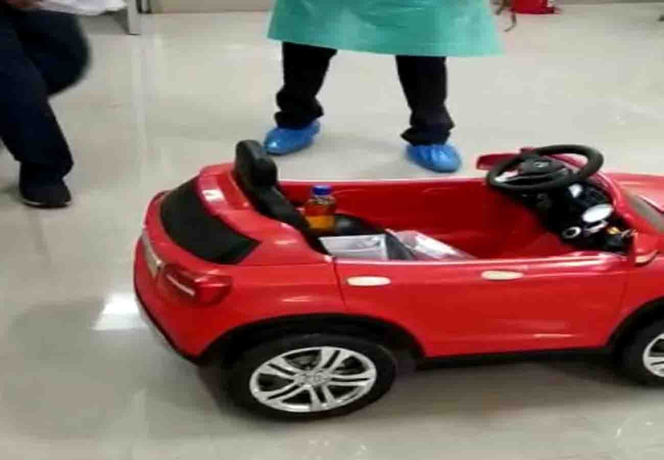 Medicines and food items transporting by toy car, Corona isolation ward in Kanpur