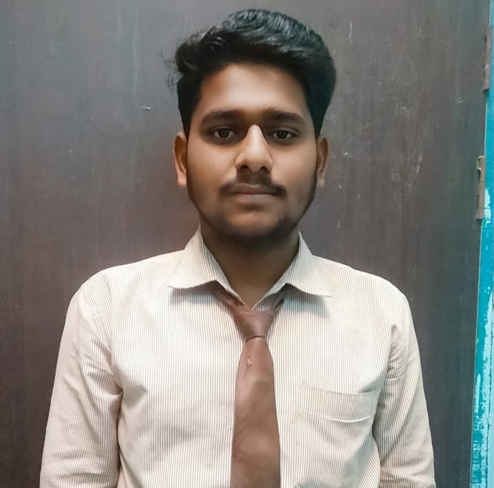 Abhay Tiwari became Corona warrior on the first day