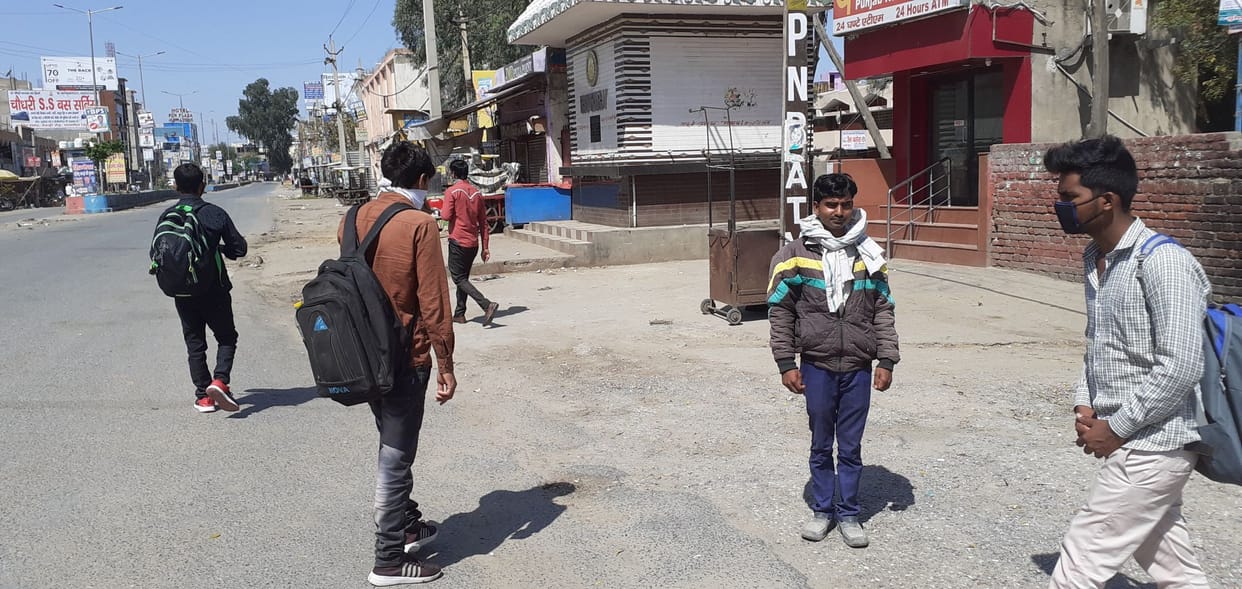 How to get help from the needy, information hoardings, banners are not installed in the city