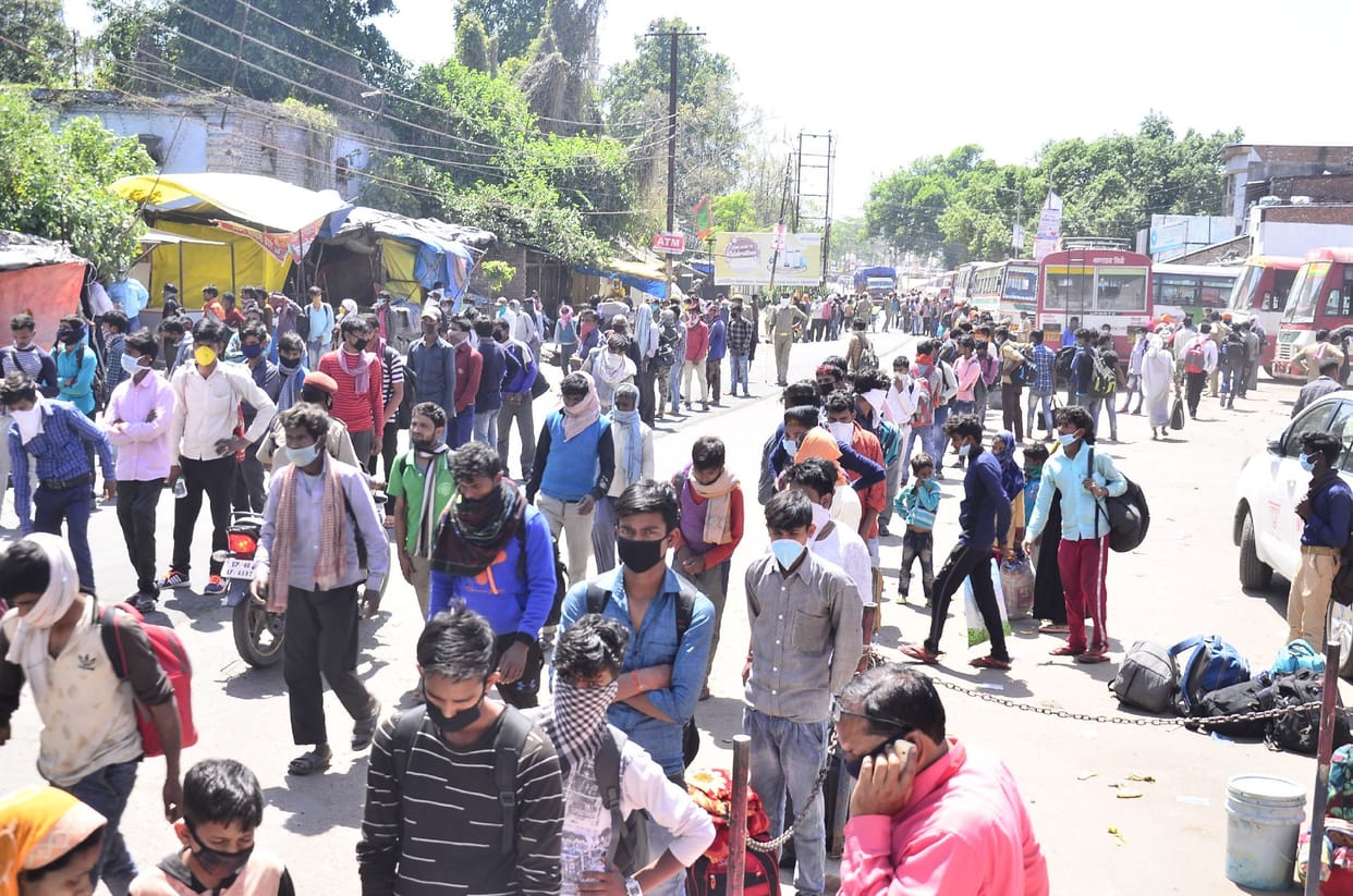The mob appeared and remembered the social worker