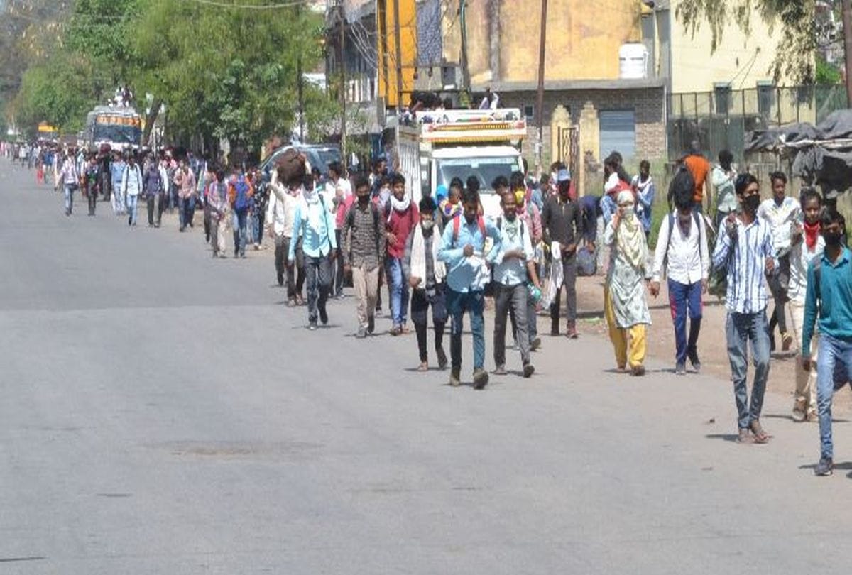 Coronavirus Lockdown Effect On Bihar Government made job card for 2 lakhs migrant laborers from other states