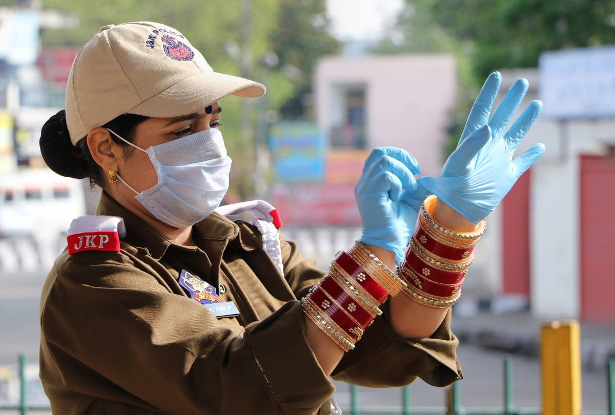 Coronavirus crisis 49 days lockdown in india is must for covid 19 solution