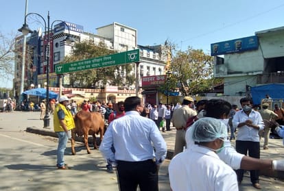 Thousands of people arrived from Delhi, police took front at bus station