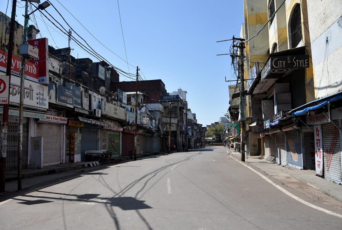 Necessary materials reach street street after opening of wholesale market, trouble still in many places