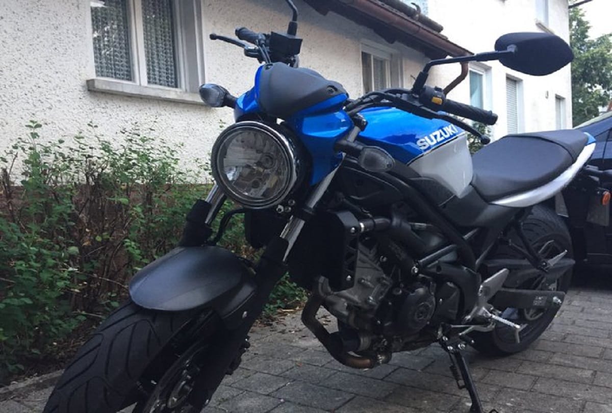 person Bought VIP registration number of Rs 1.5 lakh for a motorcycle worth Rs 52 thousand