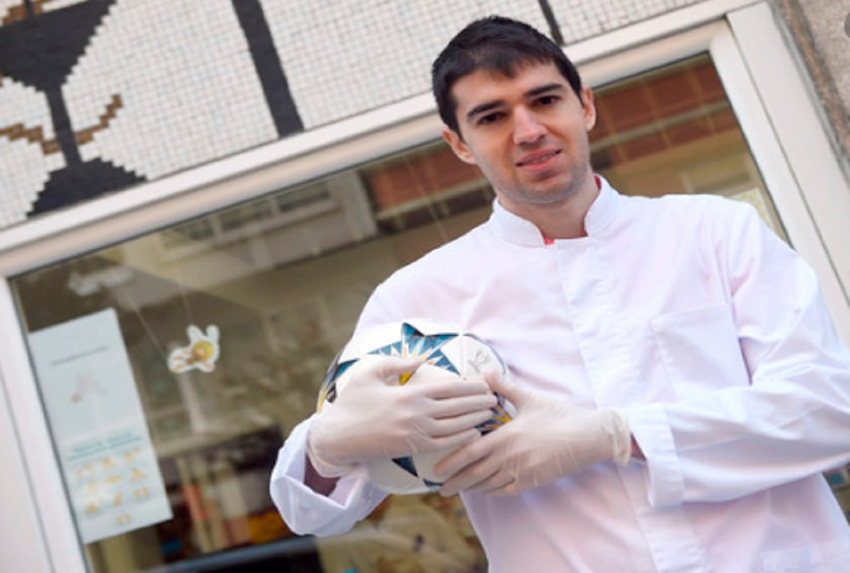 Former Bengaluru FC man Toni Dovale helping as a pharmacist in corona-hit Spain