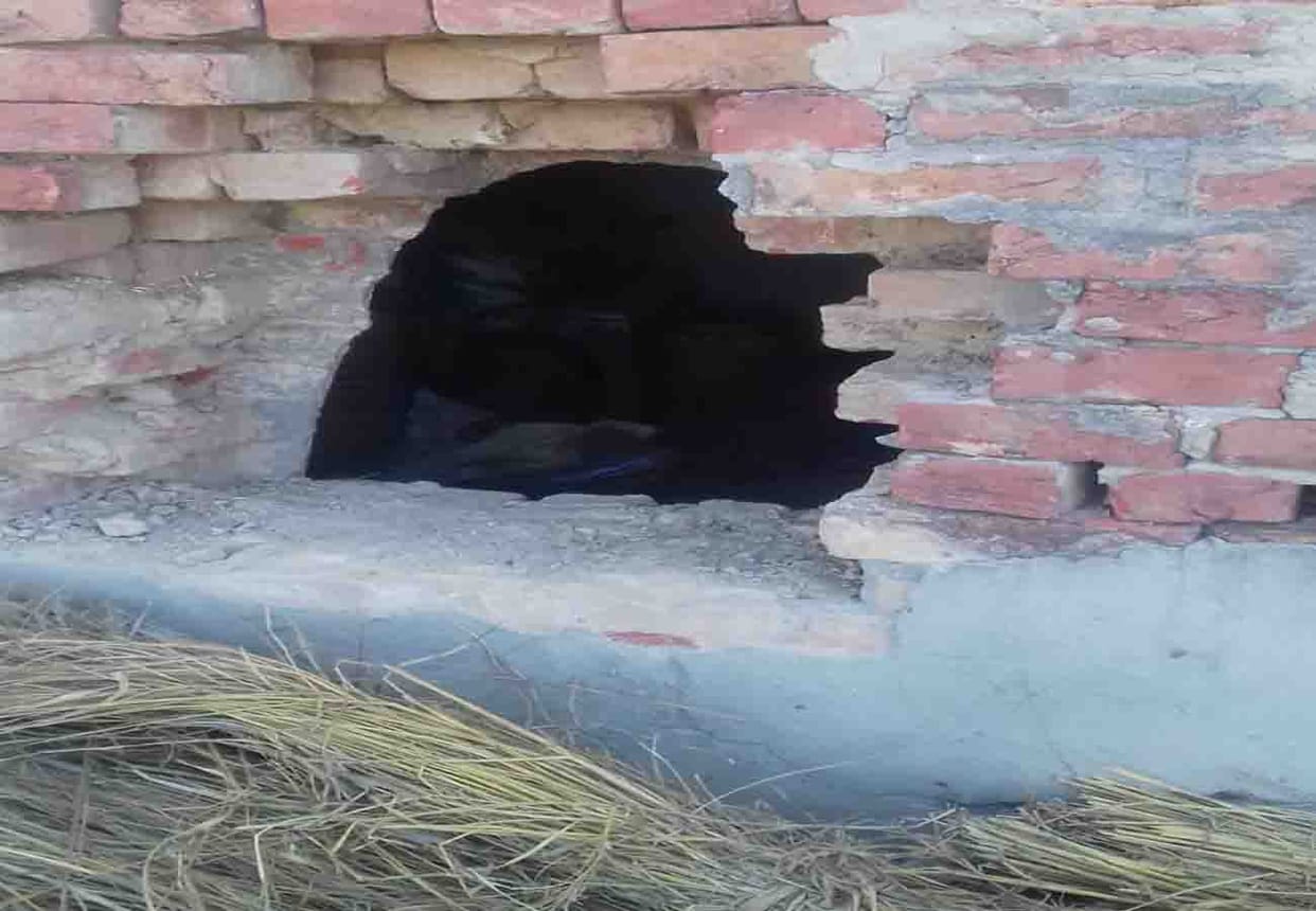 Jewelry worth lakhs stolen including cash in Hardoi
