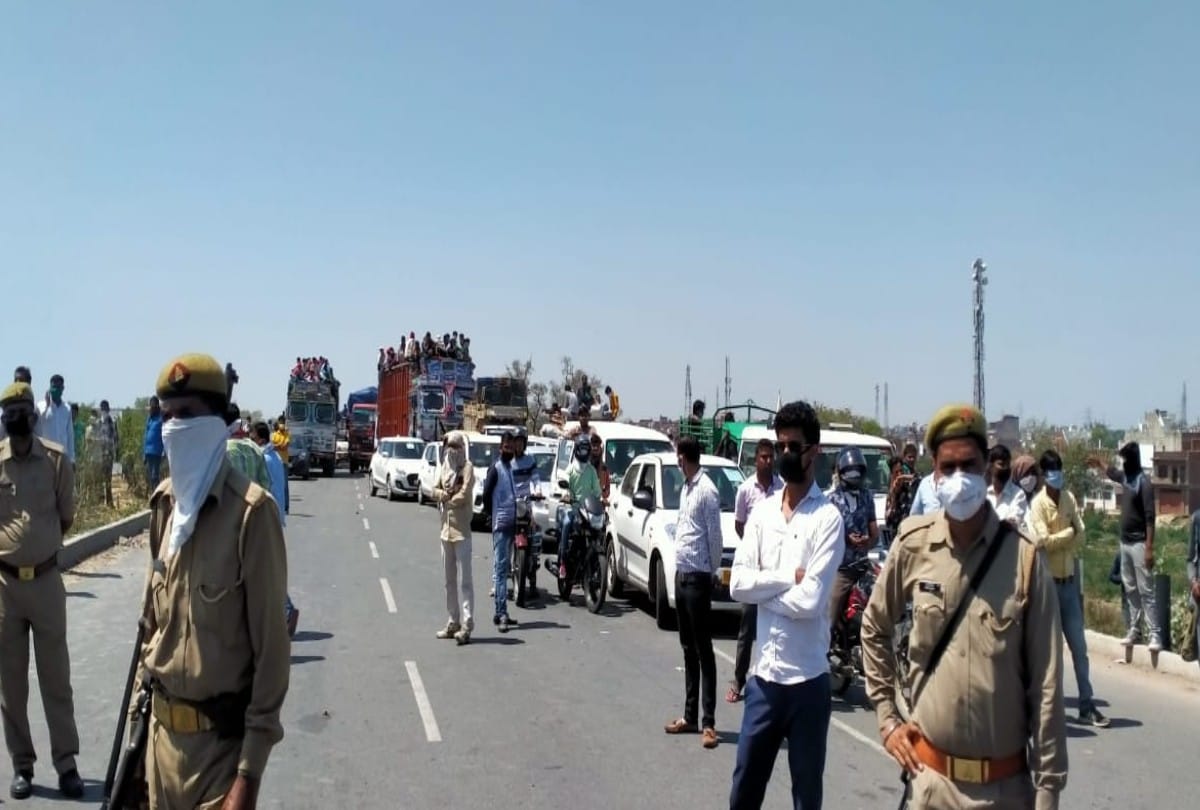 lockdown news update in hindi hot talk between officers of two districts on agra firozabad border