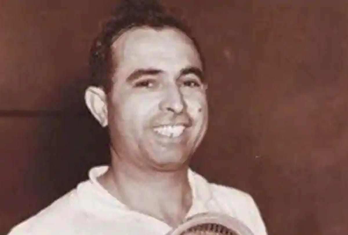 covid-19: Pakistani squash great Azam Khan dies of coronavirus in London