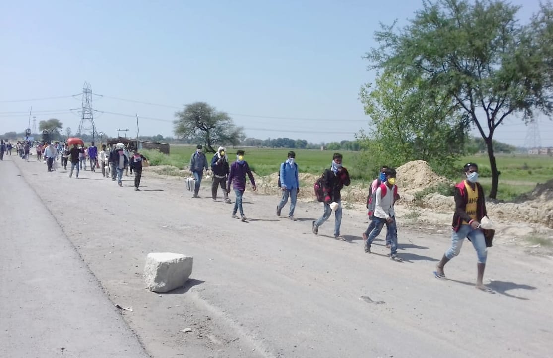 No entry in the district ... Outside travelers stopped at the border