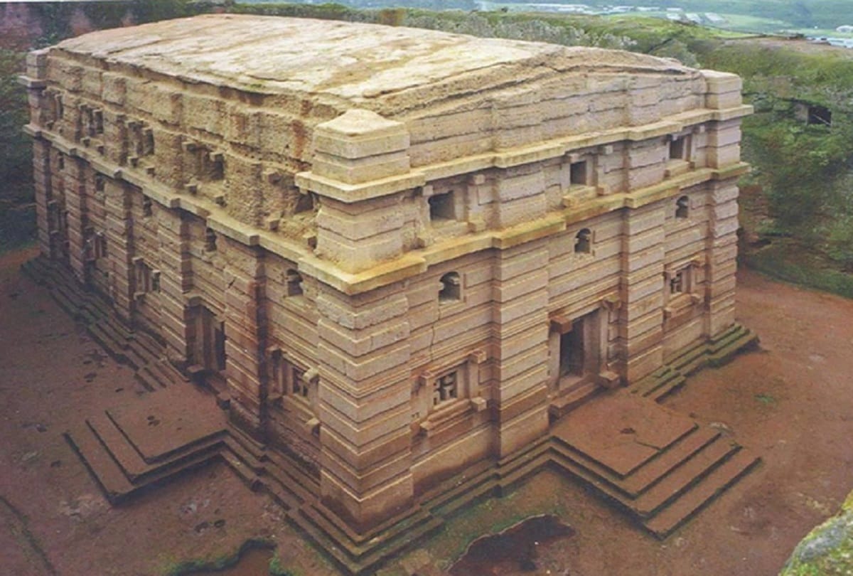 800 years old Rock Hewn Churches of Lalibela mystery