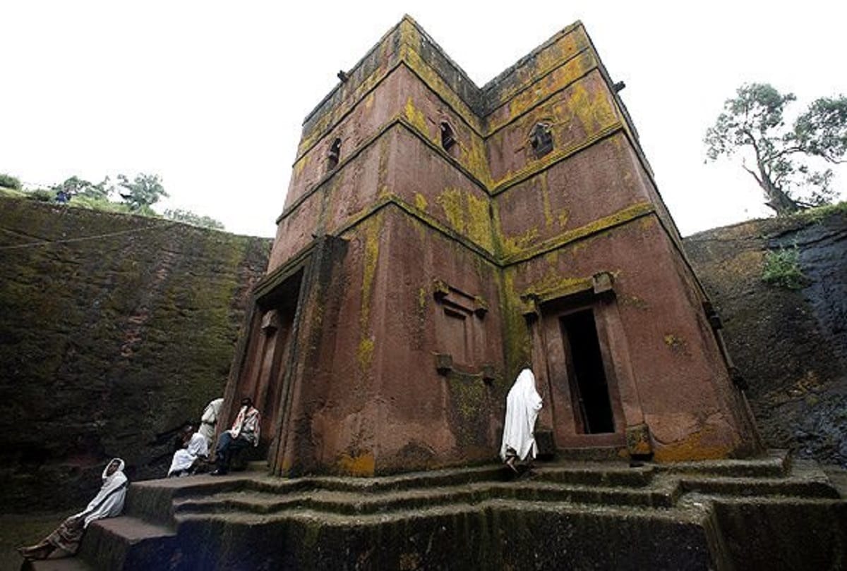 800 years old Rock Hewn Churches of Lalibela mystery
