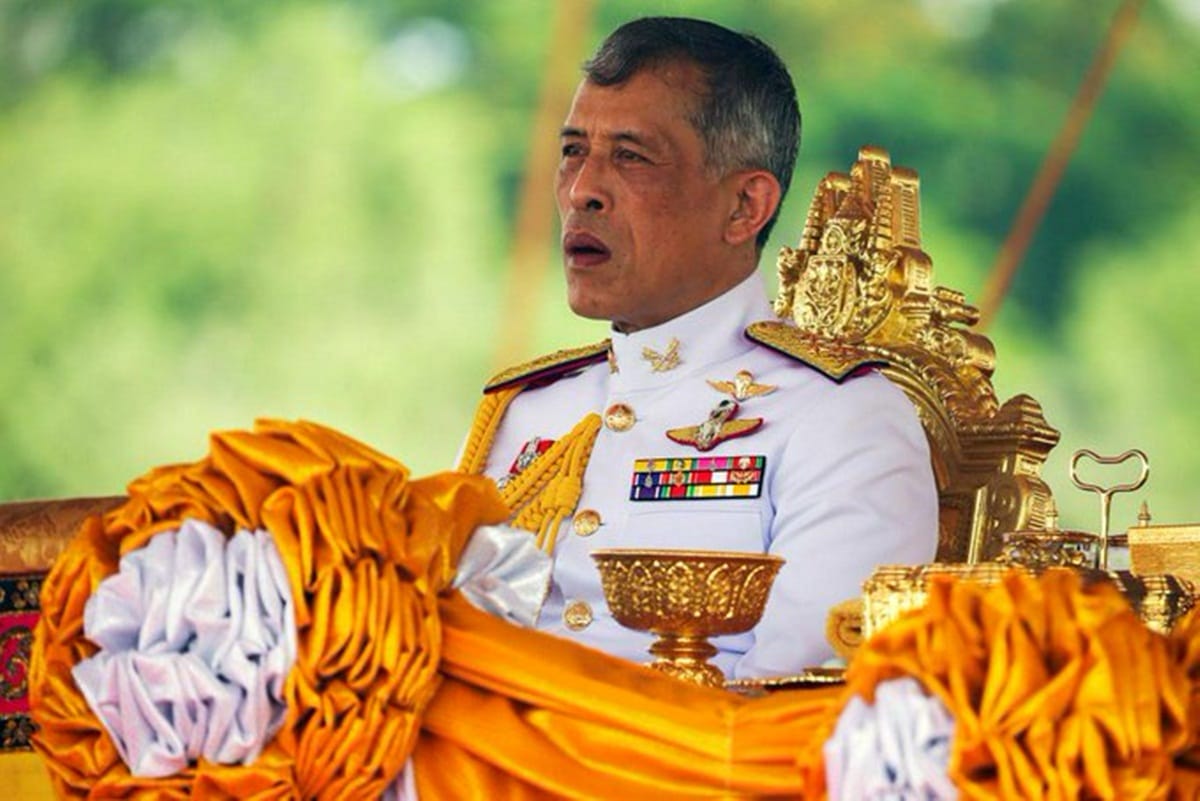 Thailand Coronavirus Cases News in Hindi king Maha Vajiralongkorn leave for germany leaving people in pandemic