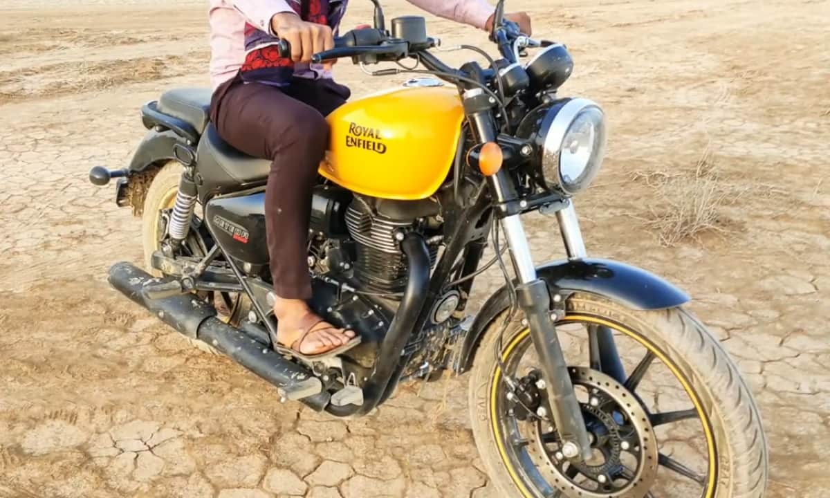 royal enfield meteor 350 brochure leaked know details royal enfield meteor 350 variants royal enfield meteor 350 colours
