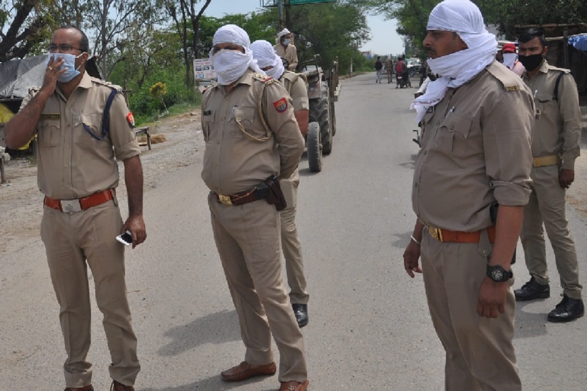 Lockdown Update, Hajif arrested for offering Namaz on the roof of the house at Shamli