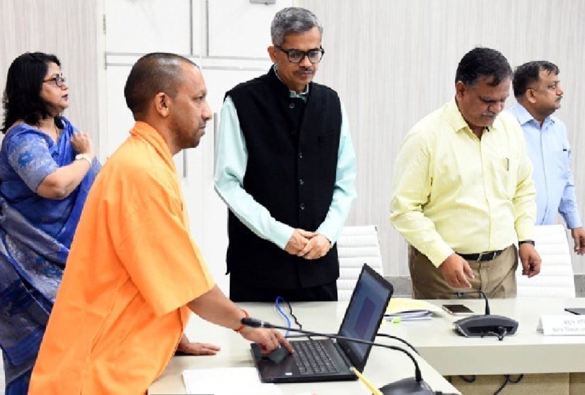 Doorstep delivery of everyday items to every person in UP said Yogi adityanath