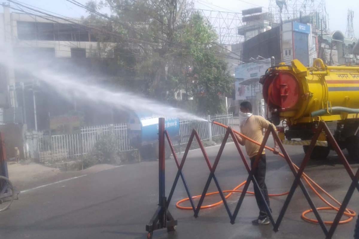 coronavirus update sanatizing in Meerut hospital and roads