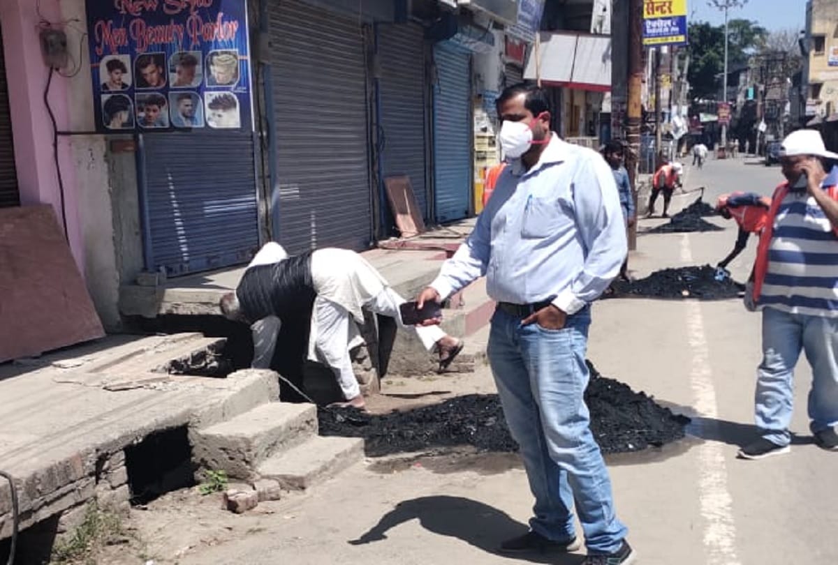 UP police control room facility misused by some miscreants in Rampur later punished