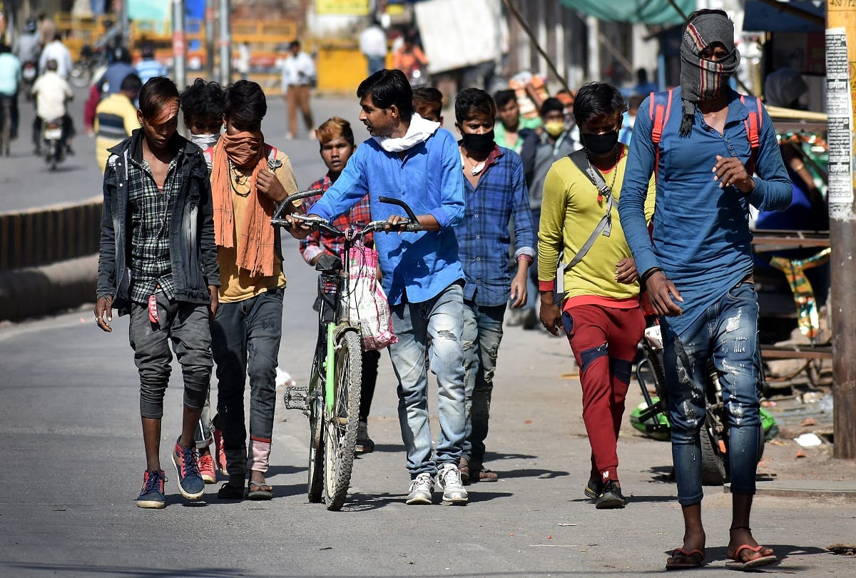 Migrant laborers start returning to Jammu Kashmir, Labor Department