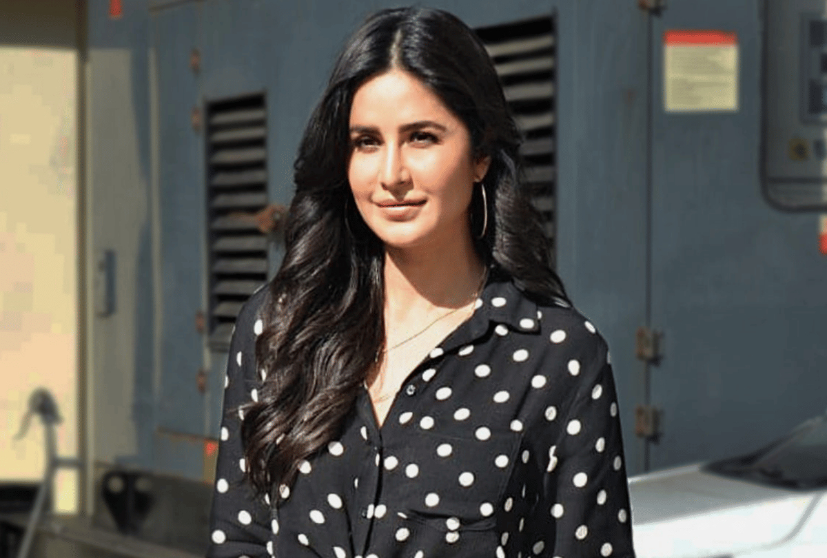 Katrina Kaif and Isabelle experiment with cooking in lockdown video viral