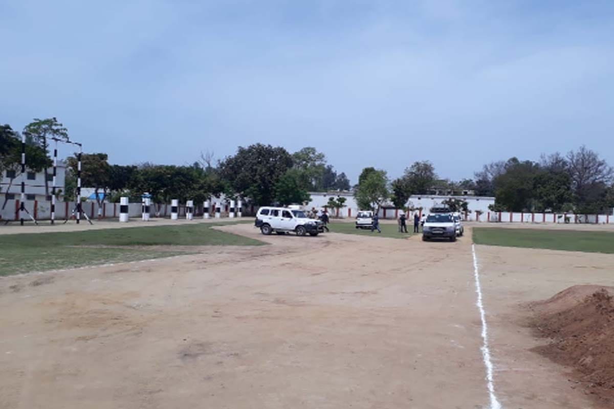 coronavirus update sanatizing in Meerut hospital and roads