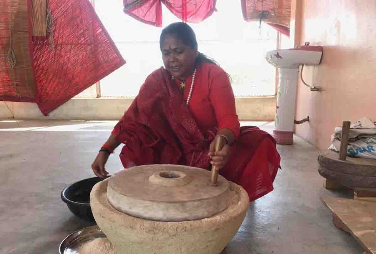 Union Minister Sadhvi Niranjan Jyoti prayed at Siddhpeeth Muktadevi Temple