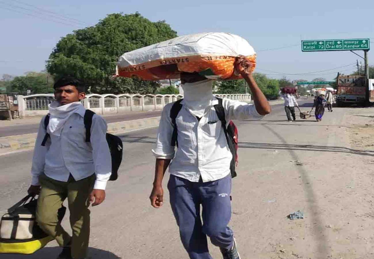 Factories closed due to lockdown, people arriving back home in Hamirpur
