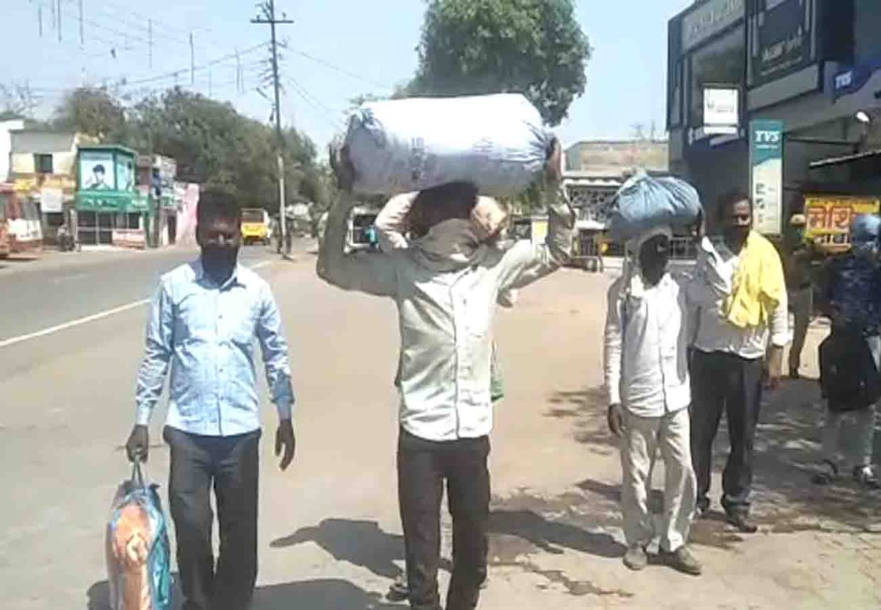 Migrant laborers upset on Bareilly-Rampur border