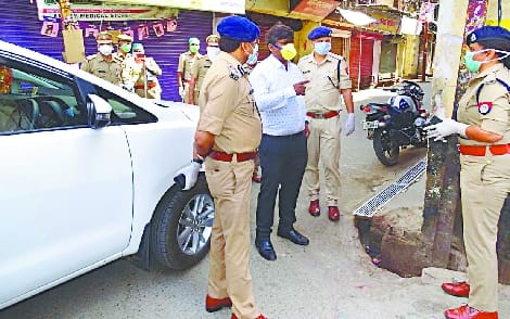 Commissioner, DIG and SSP arrived to take stock of Subhashnagar