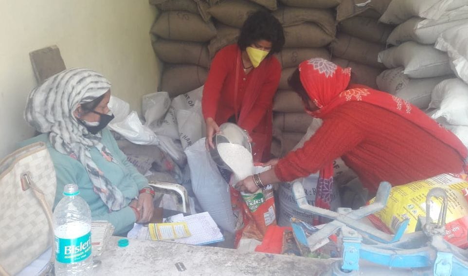 People getting relief on getting  Galla ration