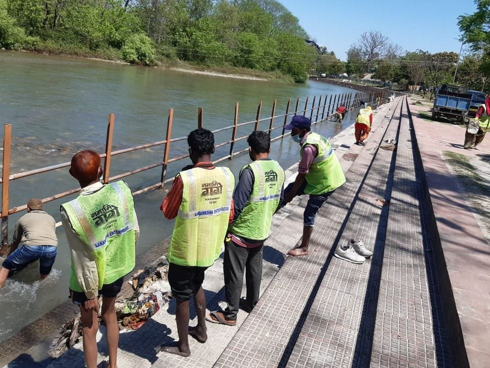 City workers are handling cleanliness