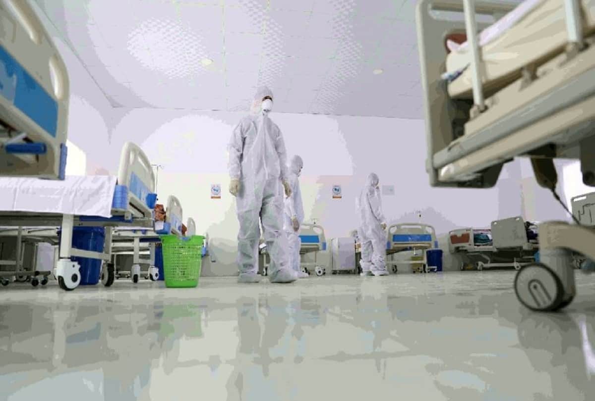 coronavirus new zealand health minister demotion for broke lockdown rule